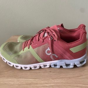 On cloud running shoe. Gently worn. Guava and dusty rose.